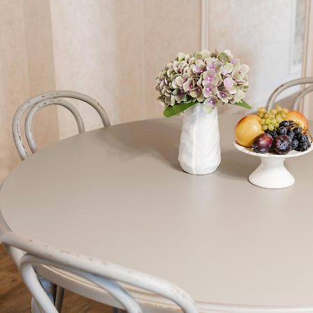 Lux Apartment On Duhnovicha Street .Free Parking. Uzhhorod Ngoại thất bức ảnh